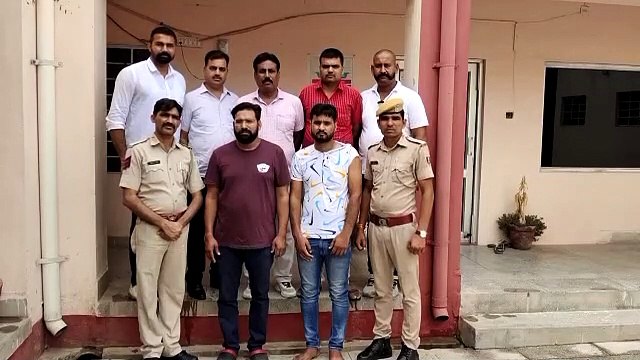 राजस्थान में रीट में फिर चीट नकल गिरोह पकडा, ब्लू टूथ डिवाइ्रस समेत अन्य उपकरण पकडे