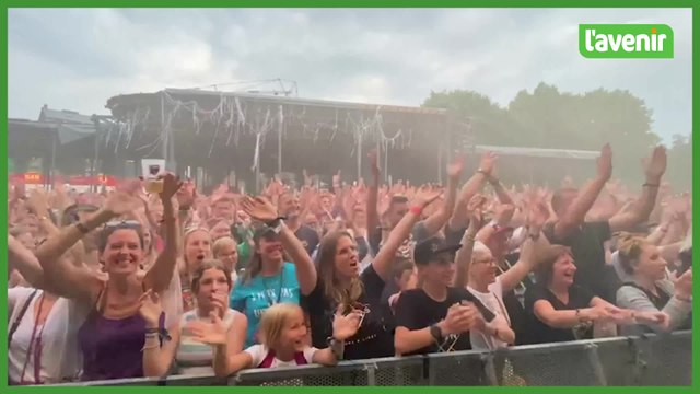 L'ambiance pendant Ykons aux Francofolies de Spa