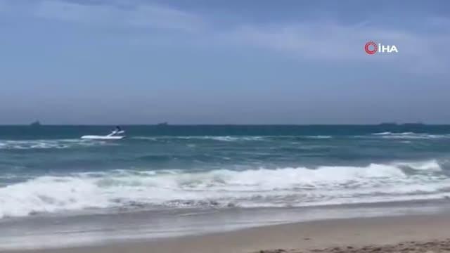 ABD'de denize düşen küçük uçak plaja sürüklendi