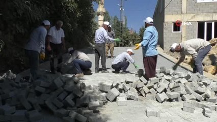 Hakkari'de 3 semt ilk defa toprak yoldan kurtuluyor