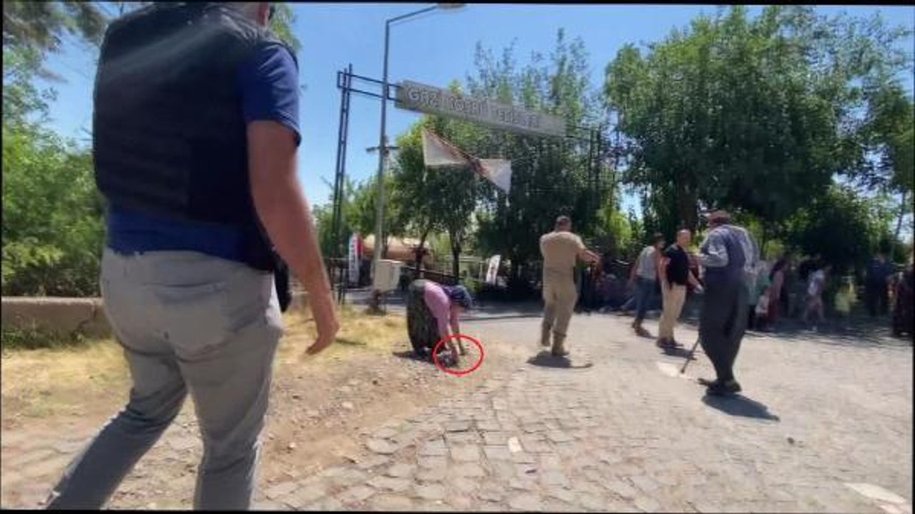 KOMŞU KAFE ÇALIŞANLARININ TAŞLI, SOPALI, SİLAHLI KAVGASI 6 YARALI, 10 GÖZALTI