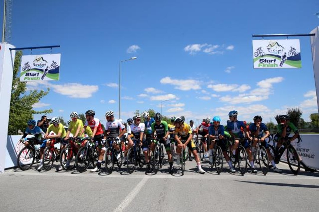 Erciyes'te Uluslararası Yol ve Dağ Bisikleti Yarışları başladı