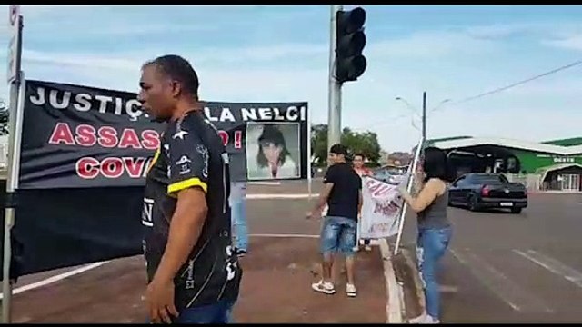 Familiares e amigos de Nelci Terezinha Gonzatti de Oliveira realizam nova manifestação pedindo justiça