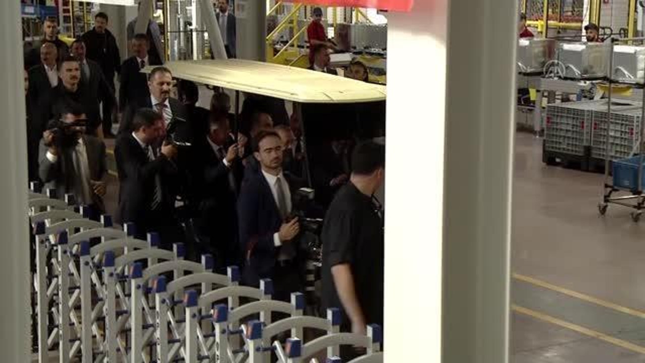 Cumhurbaşkanı Erdoğan: "Tek bir törenle toplam bedeli 30 milyar liraya ulaşan yatırımı Kayseri'nin hizmetine sunacağız"