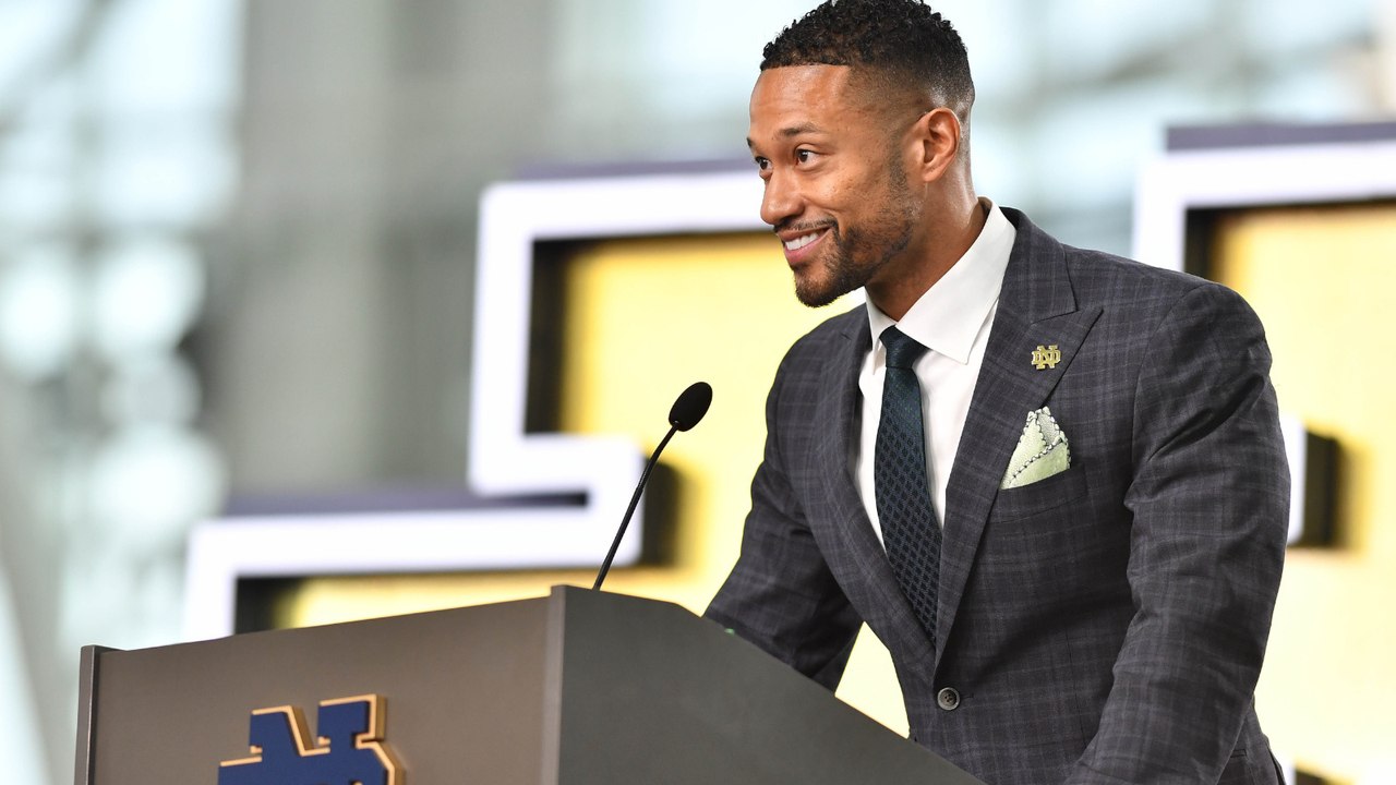 Should Notre Dame Join A Conference?