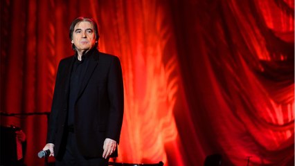 GALA VIDEO - Serge Lama : fini la retraite, le chanteur annonce une bonne nouvelle à ses fans