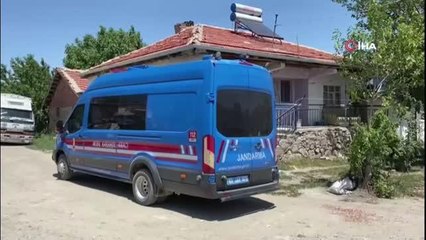 Tartıştığı eşi tarafından annesinin evinde tabancayla vurulan kadın yaşam savaşını kaybetti