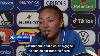 Bleues - Bacha : "Ce soir, j'ai vu un groupe parfait"