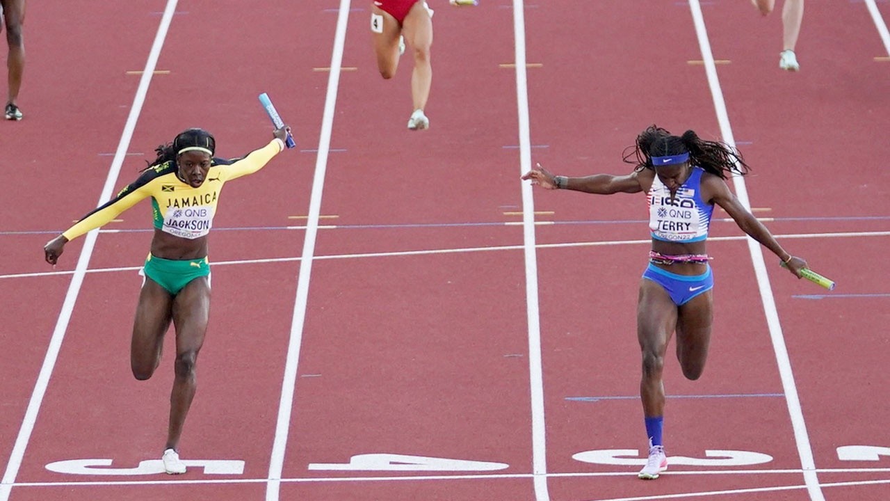USA upsets Jamaica to win relay gold
