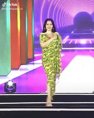 bung'' skill catwalk: Nam Em vẫn trượt top ''Người đẹp Biển'' gây tiếc nuối