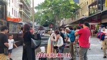 Guzheng performance on the streets of Bucun, Australia: Spring River Flower Moon Night (excerpt)! Many foreign audiences are very interested in the guzheng and come to try it out. Come and see how they play :)