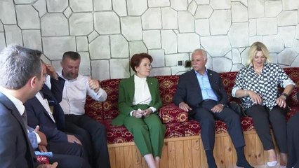 İyi Partili Genç İçin Kız İstemeye Giden Akşener, Damat Adayının Kahvesine Tuz Atılıp Atılmadığın Kontrol Etti
