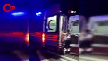 Antalya'da iki araç kafa kafaya çarpıştı: 8 yaralı