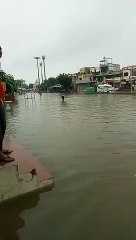VIDEO ..... Ahmedabad: शहर में 14 जगहों पर शाम तक भरा रहा पानी