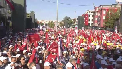 "Milletin Sesi Mitingi" Balıkesir'de. Yeni Mezun Doktor Arif Onur Poyraz: "Doğru Sağlık Politikalarının Uygulandığı Bir Türkiye İstiyoruz"