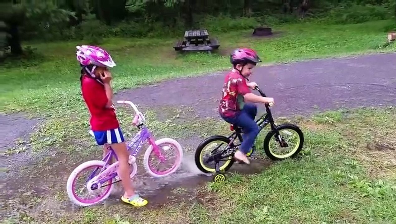 Seulement 1% CHANCE que ces enfants ne vous feront pas rire! - BÉBÉS drôles REJETEE