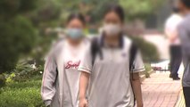 [뉴스라이더] 코로나 장기화 그늘...마스크 벗기 두려운 청소년들 / YTN