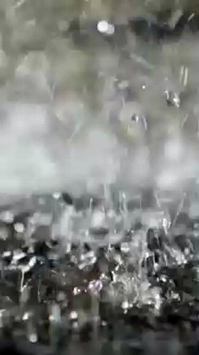 Rain Drops Make Amazing View ☀️  ⛅️  ☁️   ⛈   ☔️ ⚡️#rain