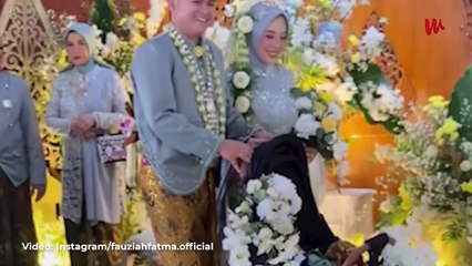 Pesta Pernikahan Tertunda Karena Pandemi, Pengantin Ini Bawa Bayi ke Pelaminan