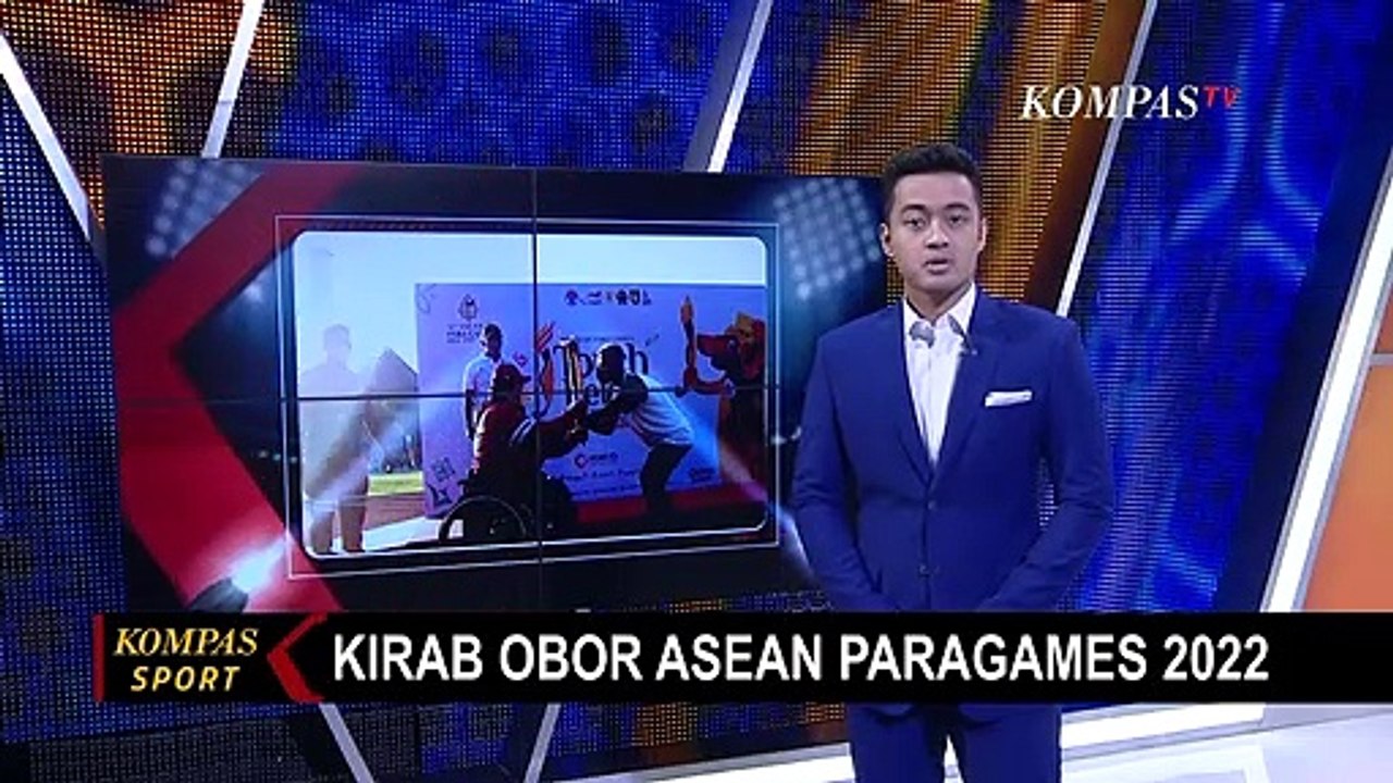 Gibran Rakabuming Raka Terima Obor ASEAN Paragames di Balai Kota Solo