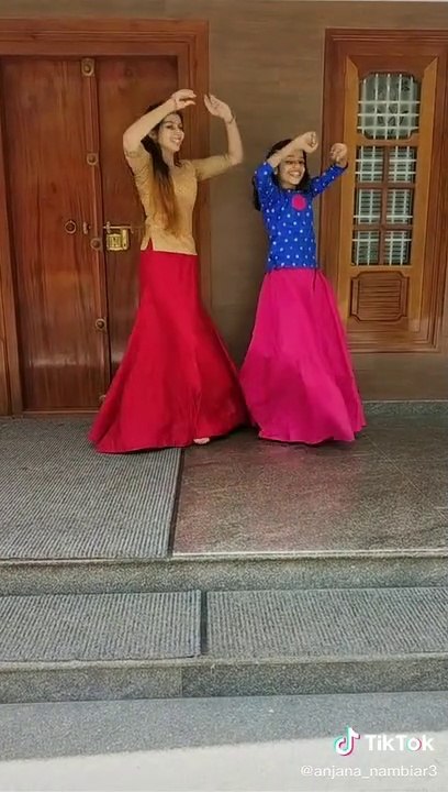 Dancing video short dancing video