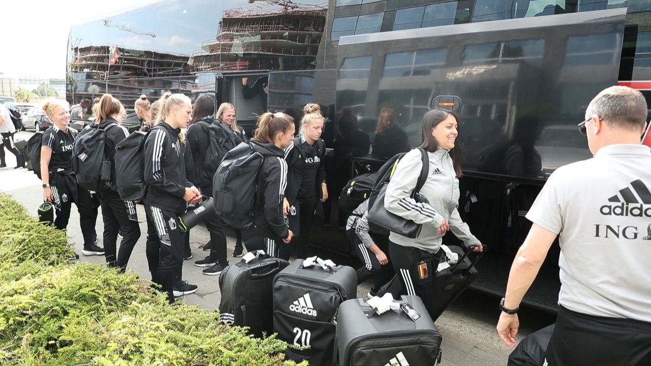 Retour en Belgique des Red Flames après leur quart de finale à l'Euro féminin de football en Angleterre