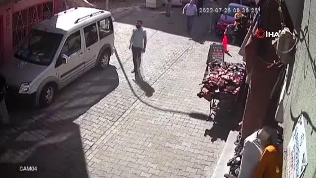 Şanlıurfa'da taşlı sopalı kavga kamerada