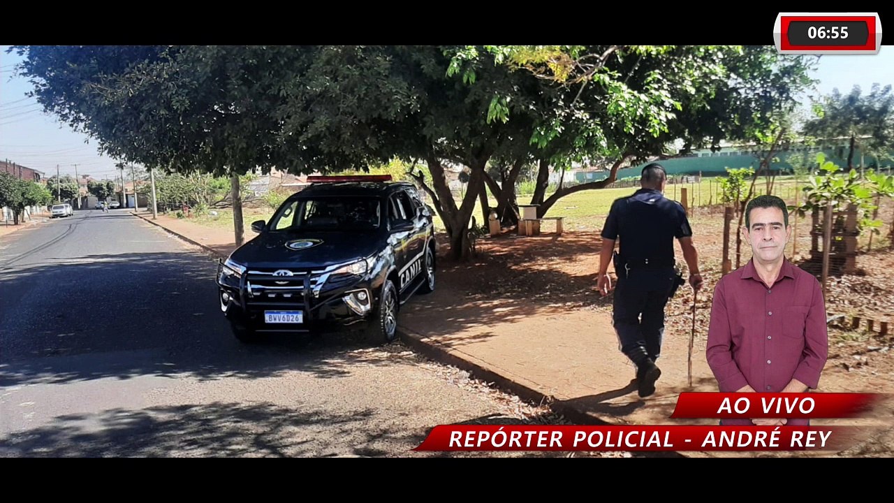 HOMEM MONTOU BARRACA DE CAMPING AO LADO DA ESCOLA MUNICIPAL GERALDA ESPIN PRA VENDER DROGAS, FOI ABORDADO PELA ROMU E COM O APOIO DO CANIL