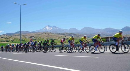 Uluslararası Bisiklet Yarışları'nda pedal sesleri Kayseri Erciyes'te yankılandı