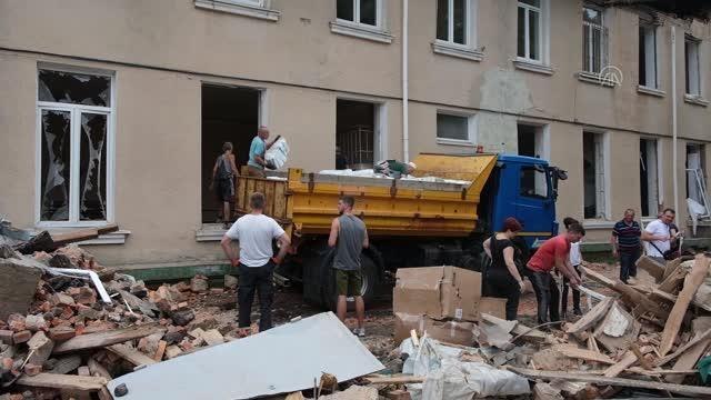 Ukrayna: Rus güçleri Harkiv'de kültür merkezini vurdu