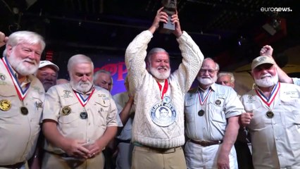 Bärtiges Ritual in Sloppy Joe's Bar: Es kann nur einen Hemingway geben