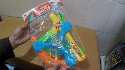 Unboxing and Review of 4 PCS Vibrant Color Safe Lightweight Plastic Boomerang Flying