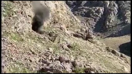 Son dakika haberi: PKK'LI TERÖRİSTLERİN KULLANDIĞI 4 KATLI MAĞARA İMHA EDİLDİ