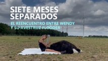 El reencuentro de Wendy y Flooder: siete meses separada de su avestruz