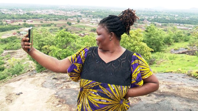 A la découverte du Mont Korhogo ou encore, le Gros caillou de la cité du Poro (Escale 225)