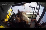 Kadın otobüs şoförüne yumruk atan saldırgan gözaltına alındı