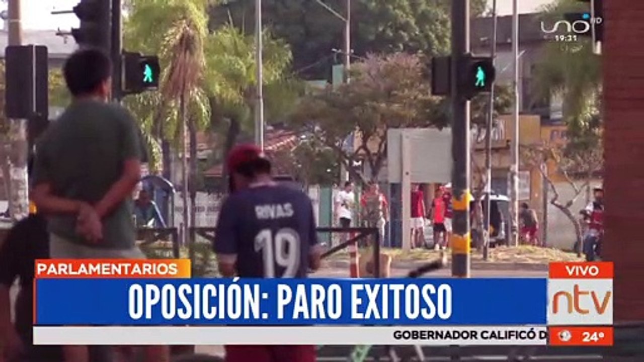 Parlamentarios evalúan el paro cruceño