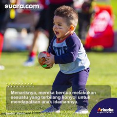 Demi Anaknya Lahir Jadi Fans MU, Pria Ini Nyanyikan Lagu Glory-glory Manchester United di Depan Perut Istri