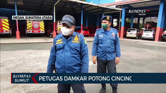 Petugas Pemadam Kebakaran Medan Potong Cincin di Jari ODGJ