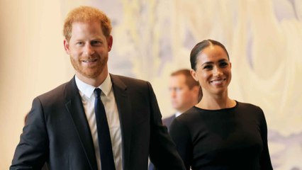 Video herunterladen: Versöhnung? Queen lädt Harry und Meghan nach Schottland ein