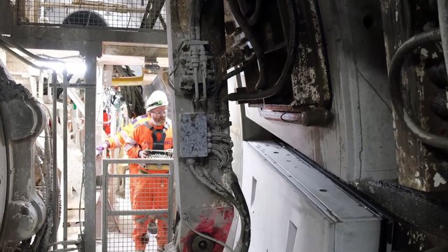 HS2 boring machine: Fascinating video shows a huge tunnelling machine called Dorothy digging underneath ancient woodland