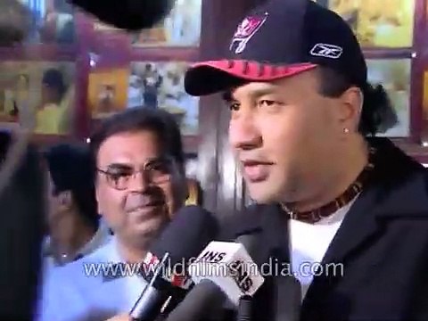 Shahrukh Khan and Aishwarya Rai after the Bollywood screening of 'Devdas'