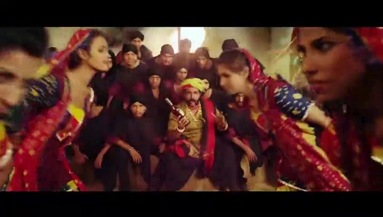 Daku Raani _ Pakistani item Song _ Geo Sar Utha Key Full Song 2018 HD