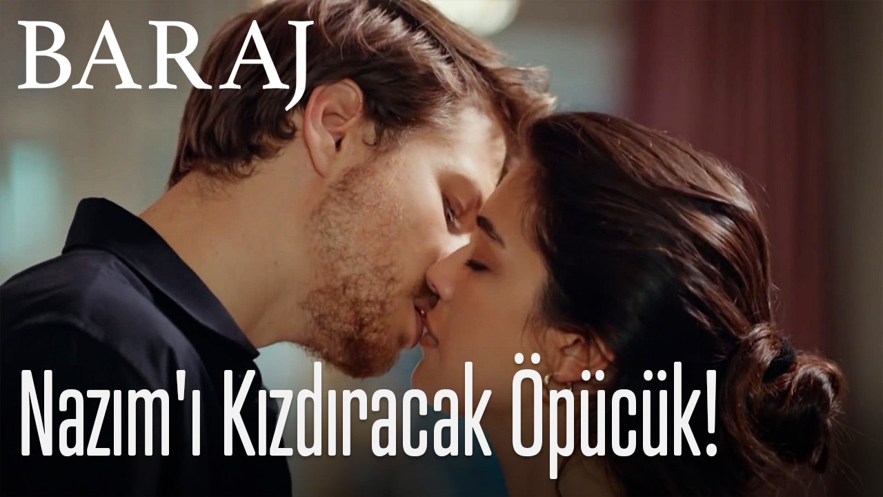 Nazım'ı kızdıracak öpücük!