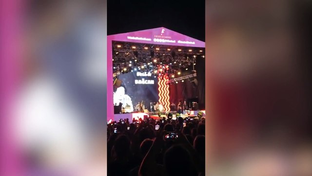 Selda Bağcan 'Yaz Gazeteci Yaz'ı güncelledi: İstanbul Sözleşmesini de Yaz Gazeteci Yaz