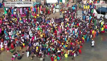 بدون تعليق: السنغال تحافظ على سباقات الزوارق الخشبية التي يعود تاريخها لقرون