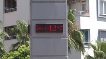 Antalya'da sıcaklık mevsim normallerinin üzerine çıktı, termometreler 42 dereceyi gördü