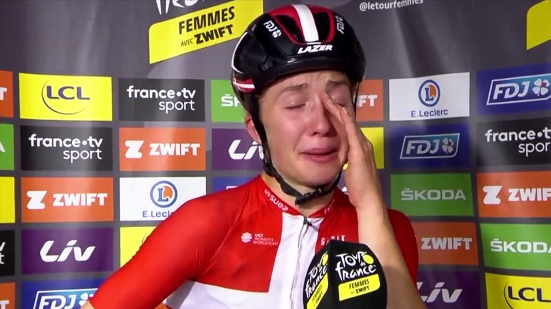 Tour de France Femmes 2022 - Cecilie Ludwig : "It's so amazing to come back  like this after that damn day yesterday" - Vidéo Dailymotion
