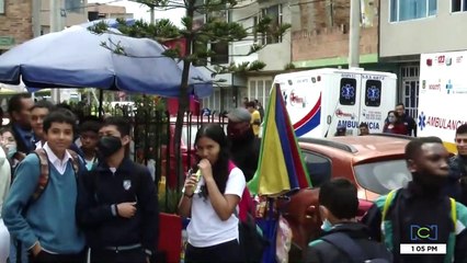Alerta por intoxicación masiva de 20 niños en un colegio de Bogotá