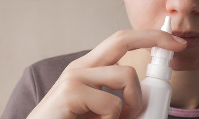 بخاخ أنف يظهر "قدرة سحرية" على التخلص من عدوى كورونا